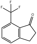 7-(トリフルオロメチル)-2,3-ジヒドロ-1H-インデン-1-オン 化学構造式